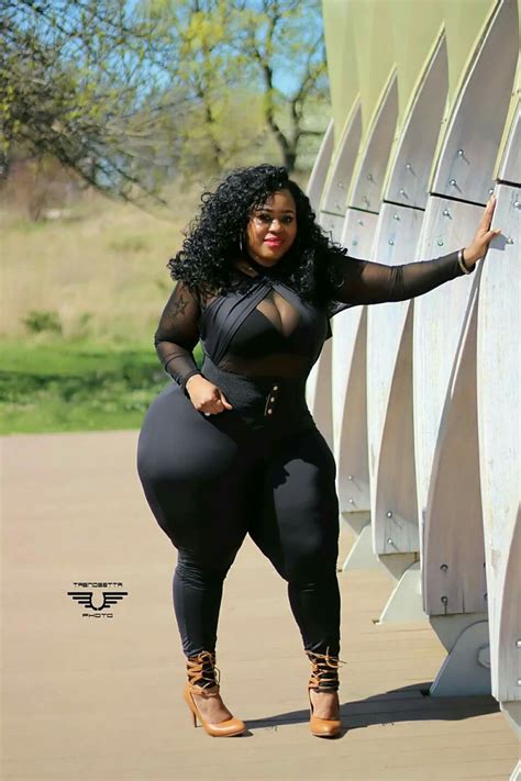 huge black bbw booty